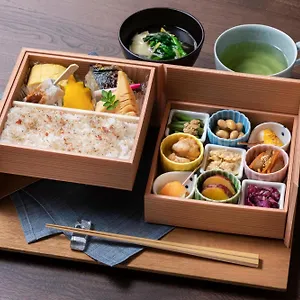 ホテル カンデオホテルズ京都烏丸六角, 京都市